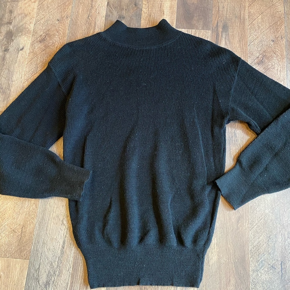 Men’s black sweater